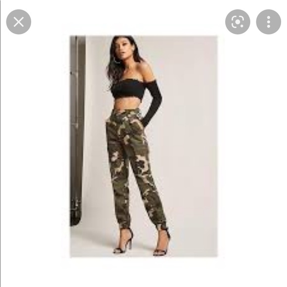 Forever 21 High Waist Camo Cargo Pants - Picture 11 of 11